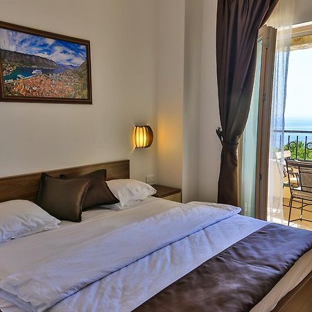 Sunny Villa Jasmine Светі-Стефан Екстер'єр фото