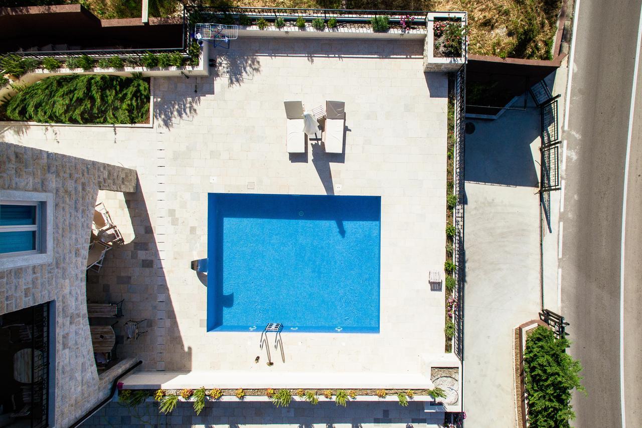 Sunny Villa Jasmine Светі-Стефан Екстер'єр фото